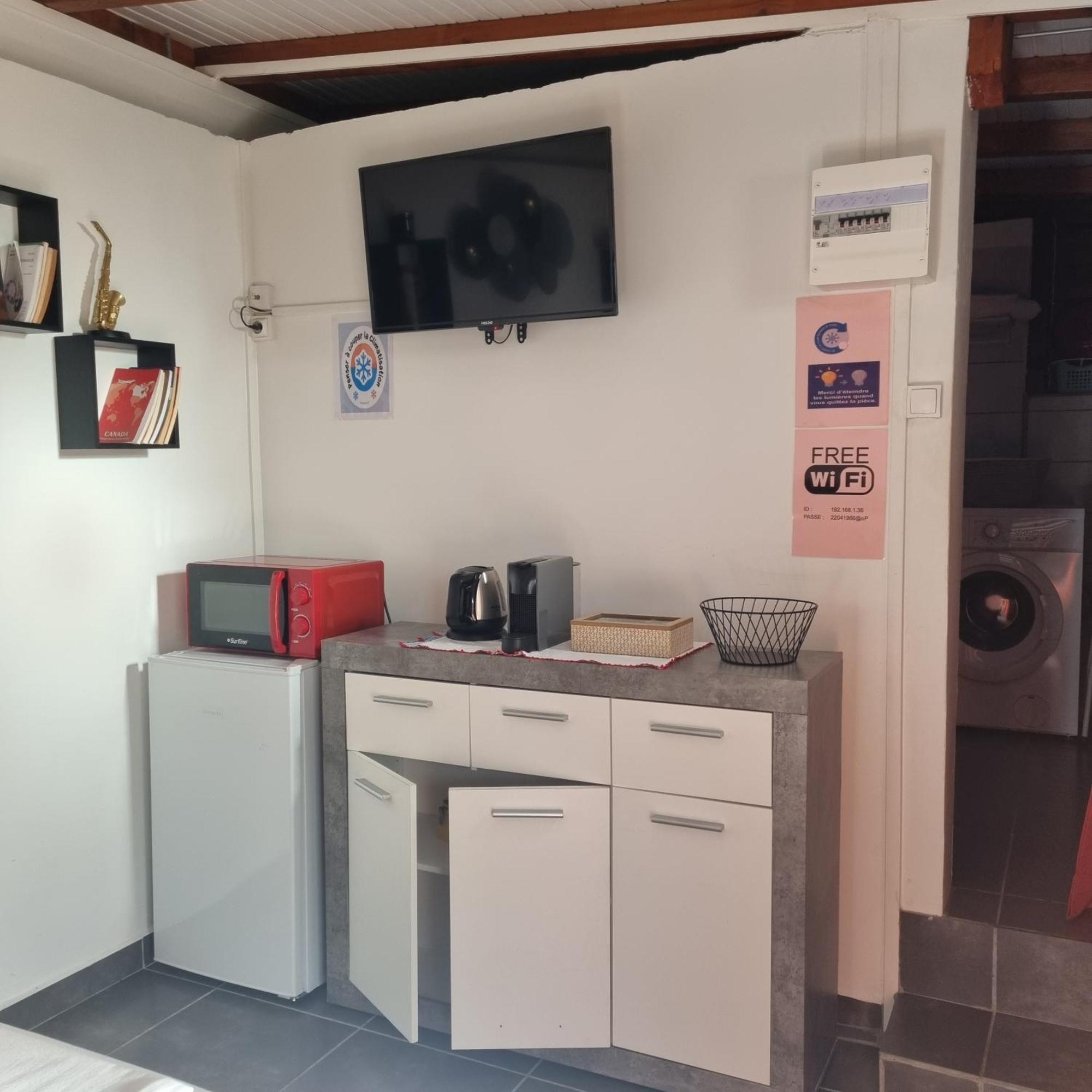 Charmant Studio D'Invite - Baie-Mahault Kültér fotó